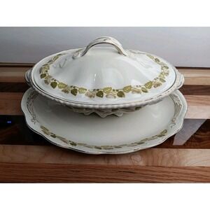 Johnson Brothers The Tuscany Serving Dish with Lid Covered Vegetable Bowl Green